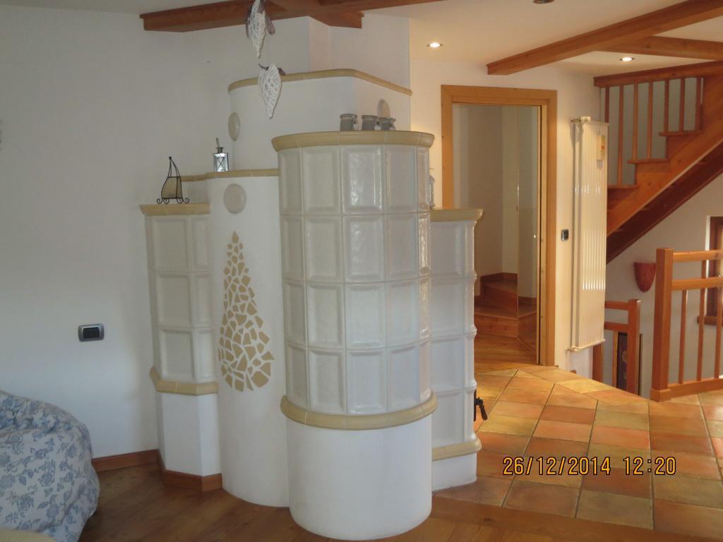 Ferienwohnung Casa Lucia Isolaccia Zimmer foto