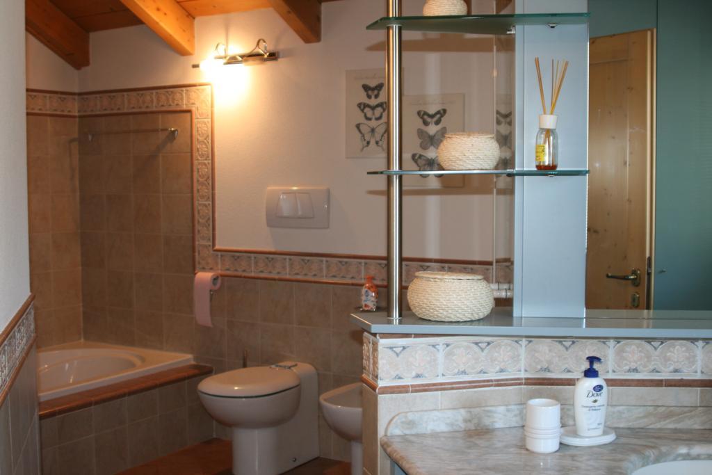Ferienwohnung Casa Lucia Isolaccia Zimmer foto