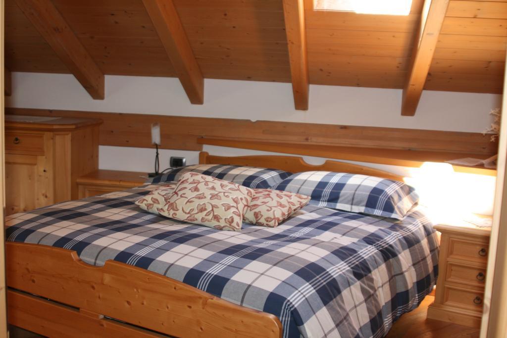 Ferienwohnung Casa Lucia Isolaccia Zimmer foto